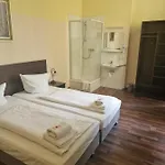 Am Stuttgarter Eck Hotel Berlin