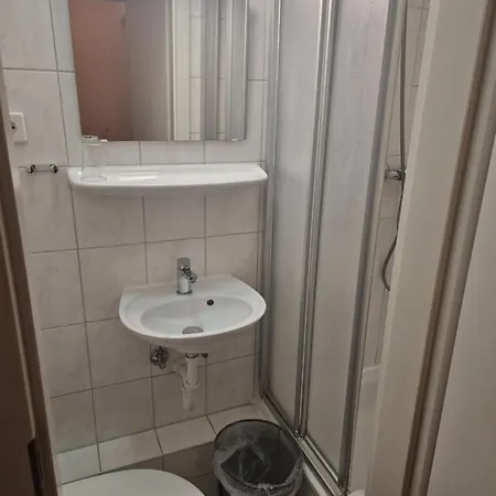 Hotel Am Stuttgarter Eck 2*