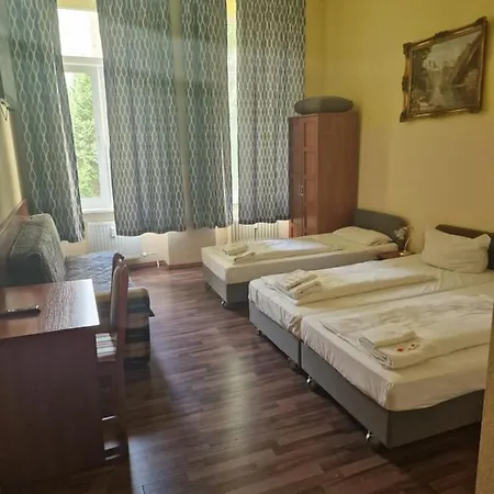 Am Stuttgarter Eck מלון