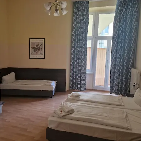 Am Stuttgarter Eck Ξενοδοχείο 2*