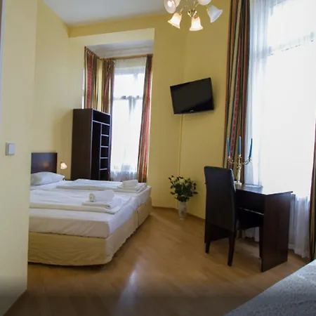 Am Stuttgarter Eck 2* ברלין