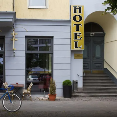 Am Stuttgarter Eck מלון 2*