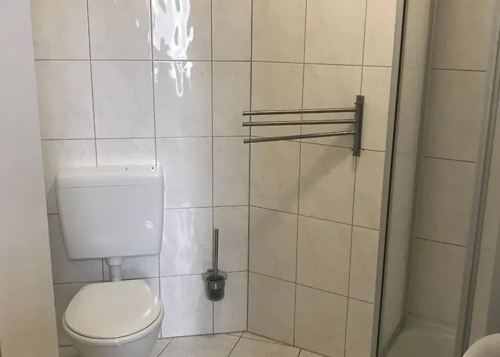 Am Stuttgarter Eck 2*