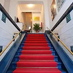 Hotell Am Stuttgarter Eck 2*
