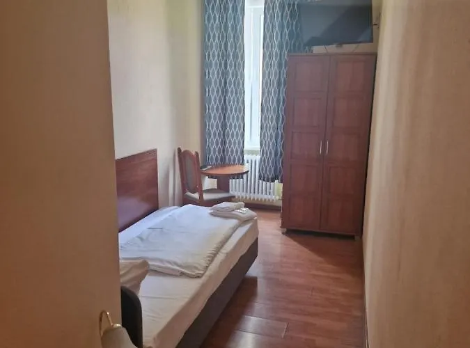 Am Stuttgarter Eck Ξενοδοχείο 2*