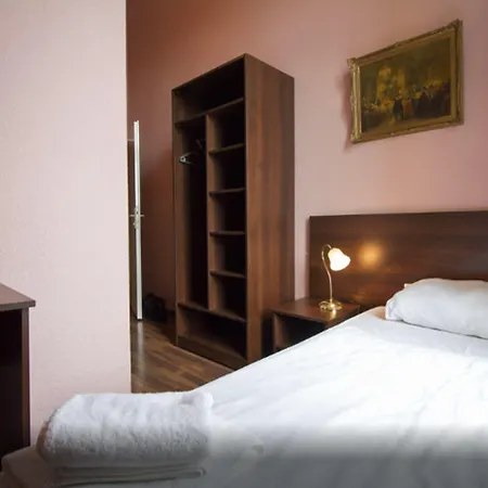 Am Stuttgarter Eck 2* Berlin