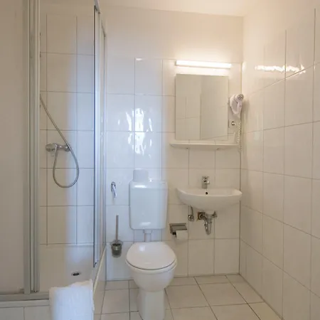 Am Stuttgarter Eck 2* Berlin