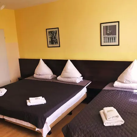 Am Stuttgarter Eck Hotel 2*